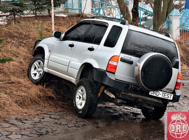  Suzuki Grand Vitara Offroad drive