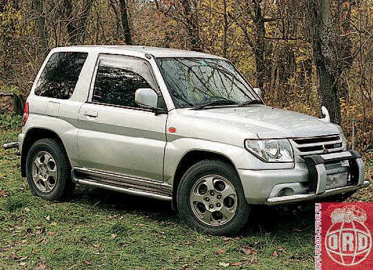 сравнение rav4 и mitsubishi io 2000